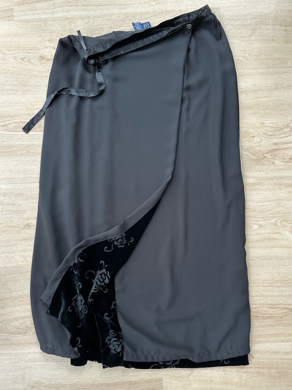 Gap Velvet Burnout Floral Maxi Wrap Skirt 90s Y2K BohoLuxe Whimsigoth Witchy ~ 8 - Picture 13 of 15